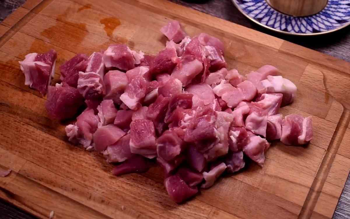 Просто сделать мясо. Жесткое мясо сделать мягким. Как сделать мясо мягким и нежным. Что сделать из мяса.