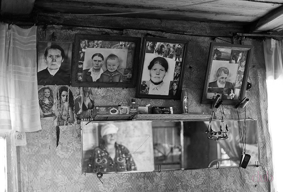 Фотографии умерших родственников в квартире можно ли ставить на видном месте