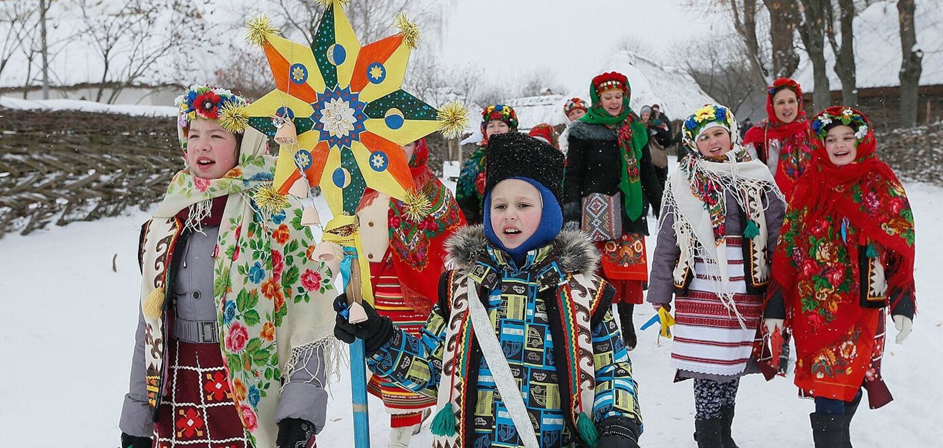 Сеем веем снежок. Коляды в Беларуси. Зимние Святки. Наряды на колядки. Коляда праздник.