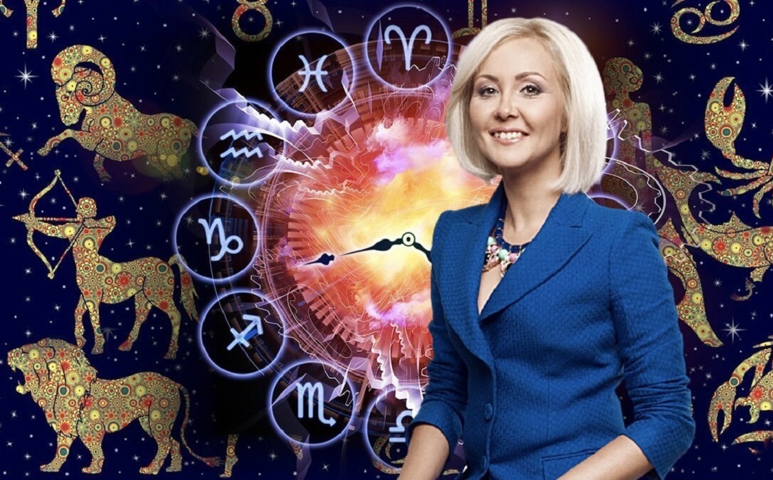 Гороскоп от Василисы Володиной на 20 августа 2023 года: каких знаков зодиака ожидает вдохновение в делах