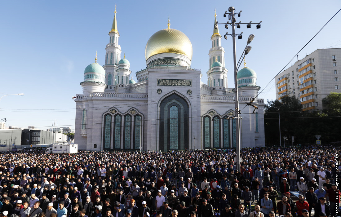 Конец поста праздник. Московская Соборная мечеть. Московская Соборная мечеть Рамадан.