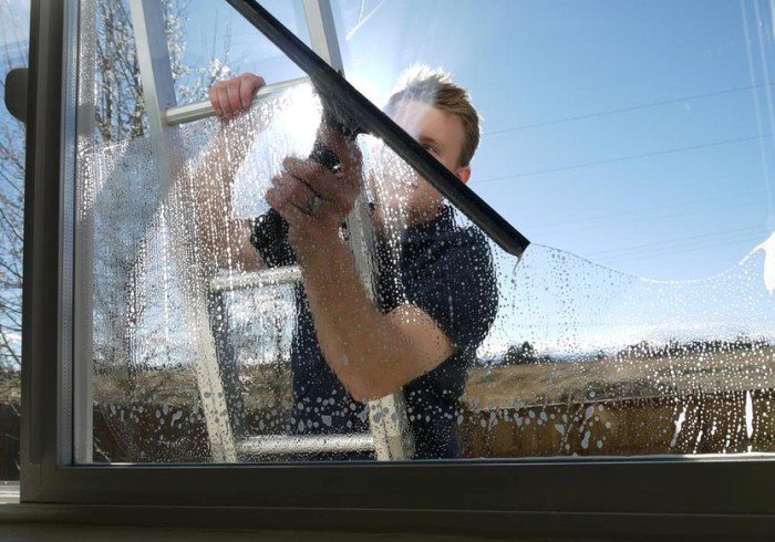 Почему важно мыть пластиковые окна правильно