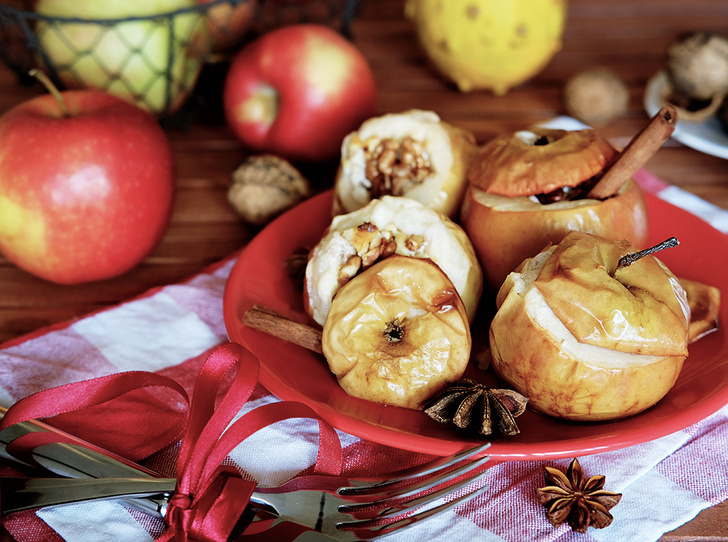 Проверенные 6 рецептов с яблоками на любой вкус к Яблочному Спасу