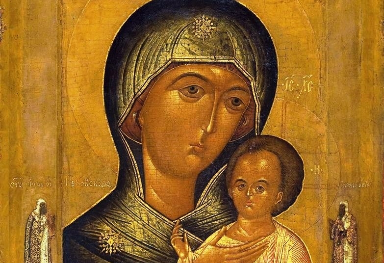 С какими молитвами обращаются к Петровской иконе Божией Матери, история лика