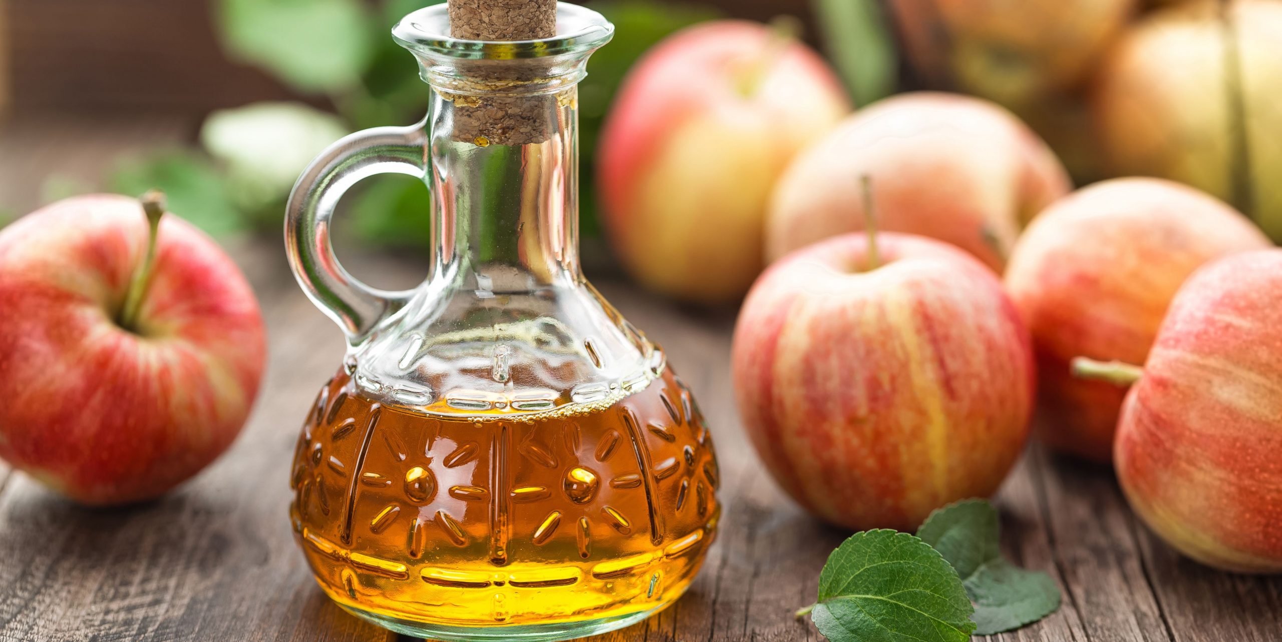 Чем полезен яблочный уксус и что будет, если пить его для похудения