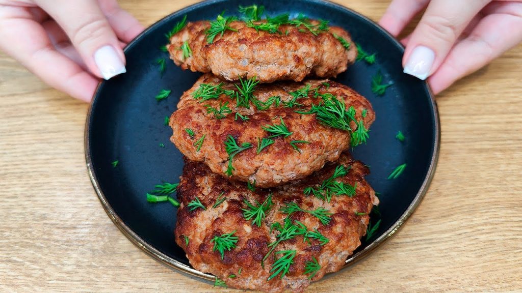 Чтоб фарш был сочным что добавить. Вкусный фарш. Мясо фарш. Вкусный фарш. Мясной фарш.