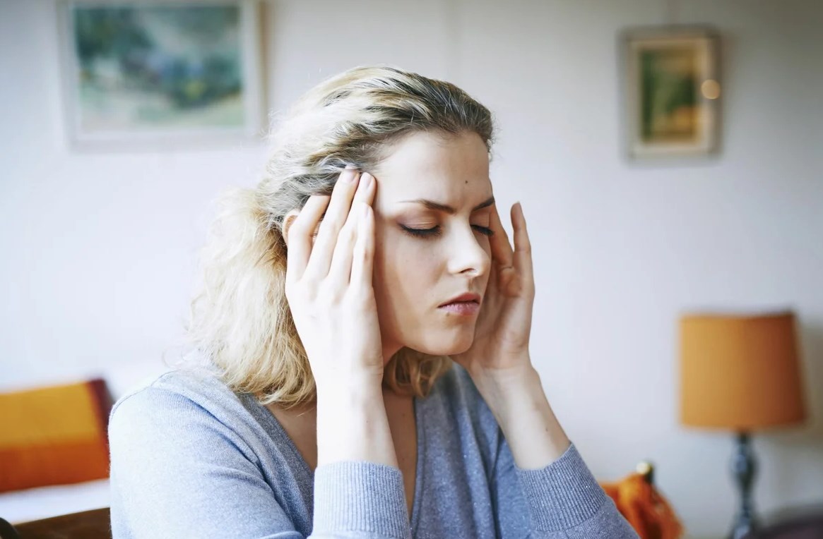 Какая бывает головная боль и что она может рассказать о состоянии здоровья