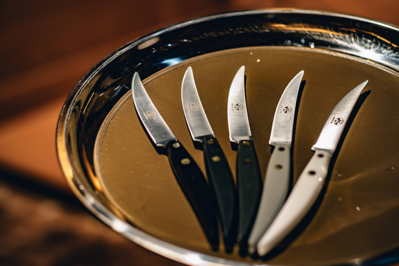 Примета о ножах: почему их нельзя дарить