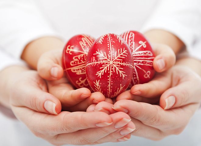 Почему нельзя христосоваться мужу и жене