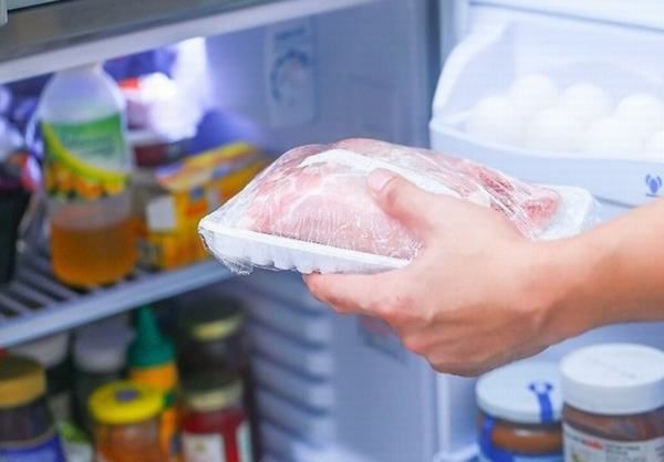 Где и как хранить мясо в холодильнике