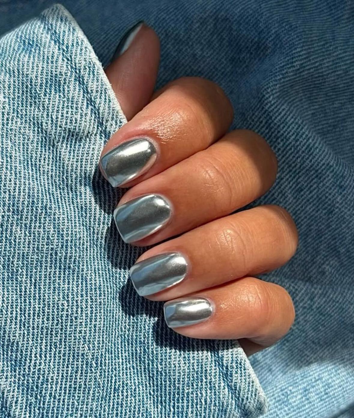 Денежный маникюр на октябрь 2025