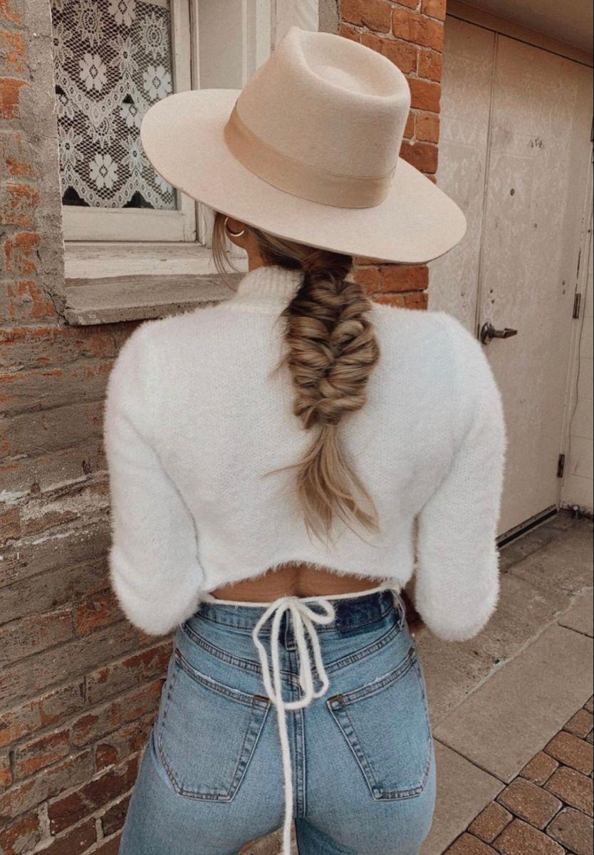 5 идей для причесок, которые дружат с головным убором