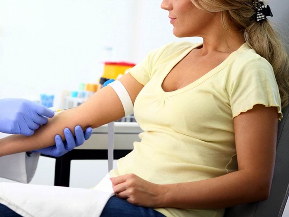 Какие анализы нужно сдать каждой женщине после 45 лет