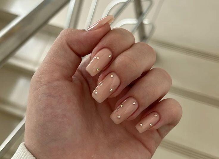 3 варианта нюдового маникюра, которые никогда не выйдут из моды