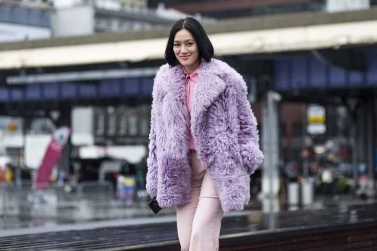 Эти 5 вещей богатые женщины никогда не наденут в холодную погоду