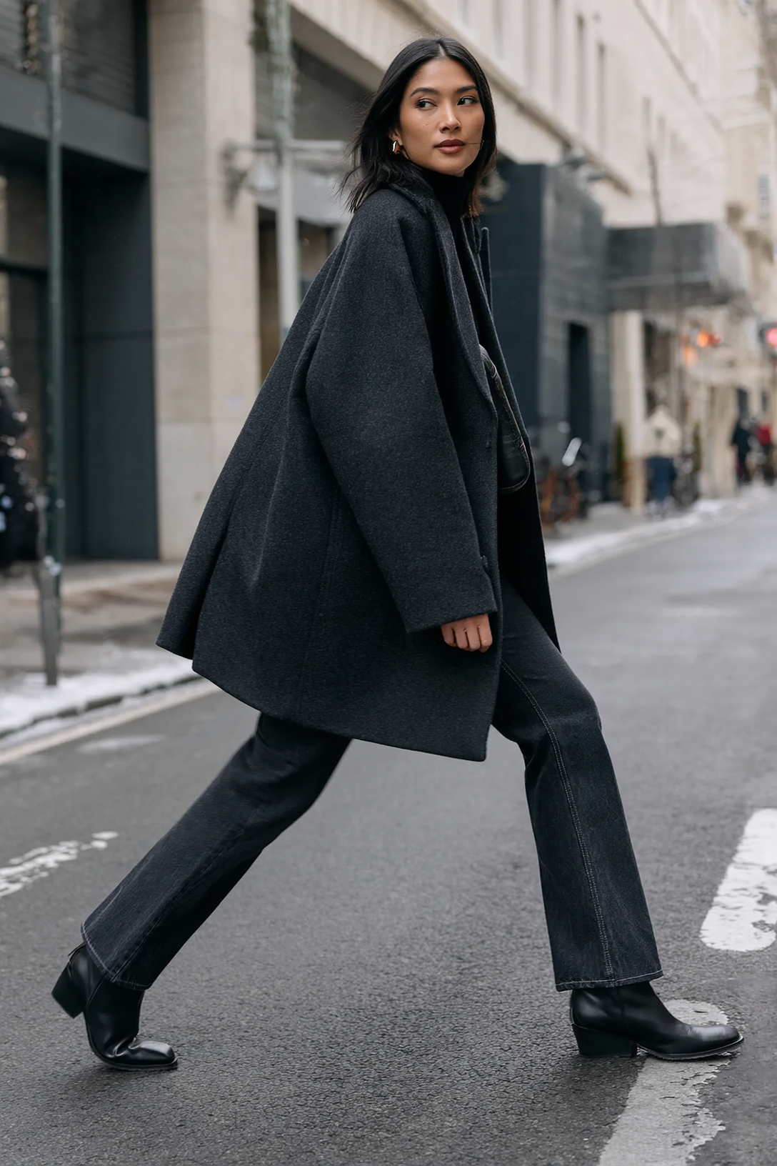 Модные джинсы: 6 моделей на зиму 2025-26