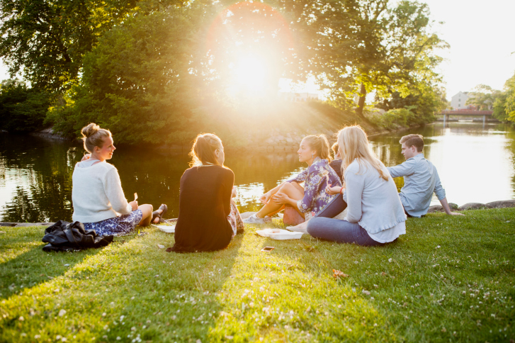 топ-10 талантов Весов в общении и партнерстве