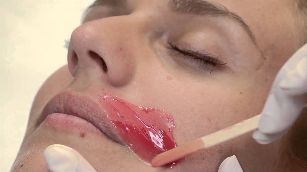 Как правильно делать эпиляцию воском