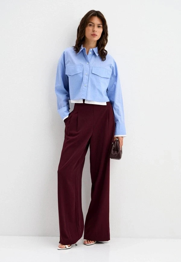 Какой цвет сочетается с синим в одежде