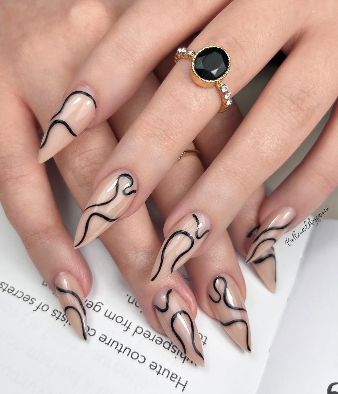 Любовный маникюр на декабрь 2025