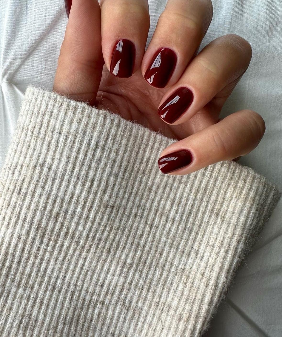 3 цвета лака для ногтей всегда смотрятся дорого