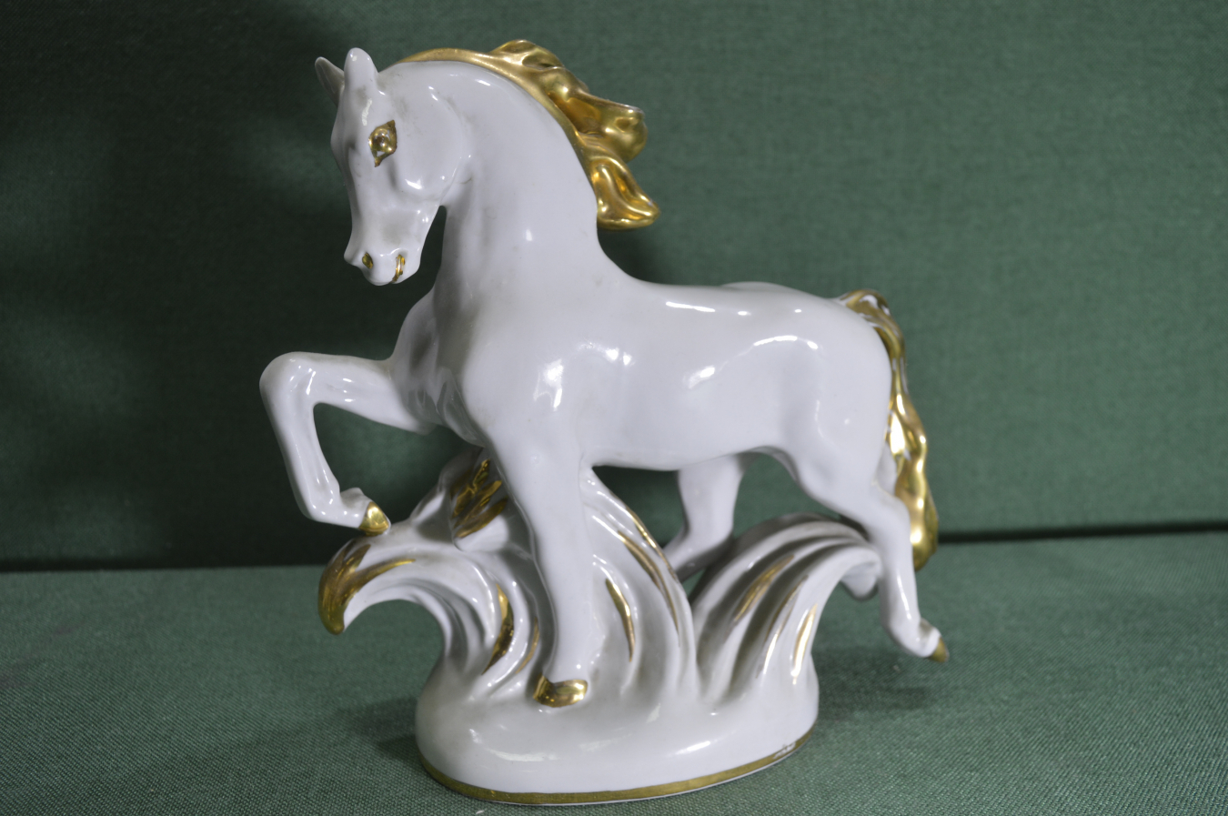 чем грозит употребление конины на Новый год