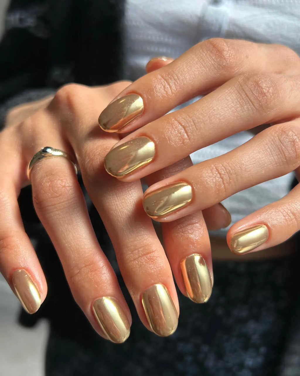 Мода на маникюр 90-х снова на пике