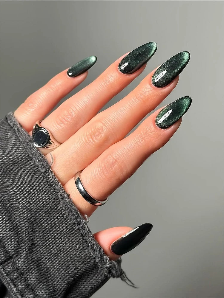 Зимний маникюр 2026