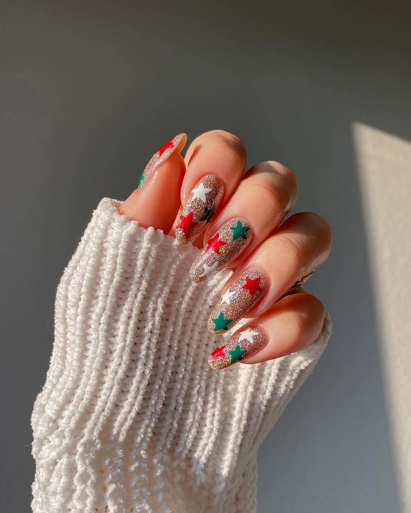 Зимний маникюр 2026