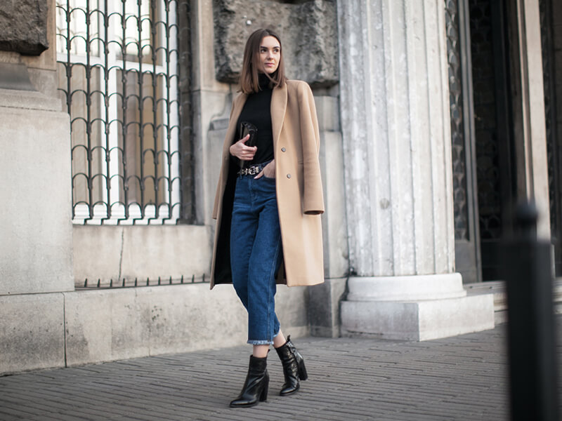 В моду вернулись ретро-джинсы из 70-х