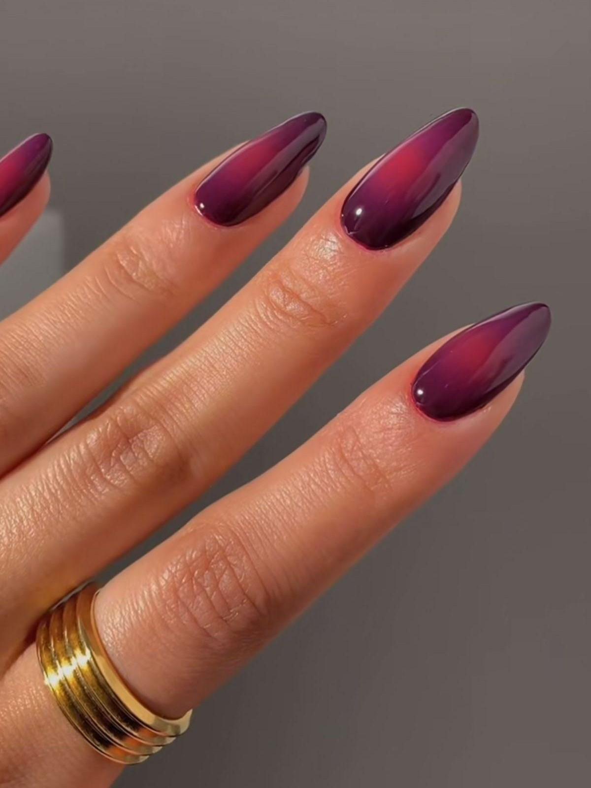 Маникюр на Новый год 2026: главные цвета и идеи сезона