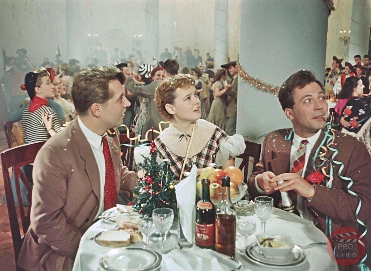 Привычка или ритуал с сакральным смыслом: зачем каждый год 31 декабря мы смотрим одни и те же фильмы