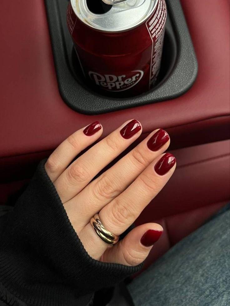 Маникюр на коротких ногтях, который выглядит дорого