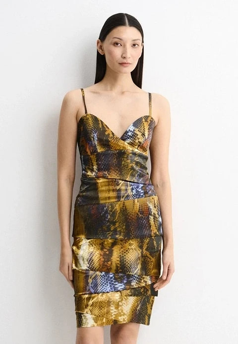 Какие 9 принтов в одежде будут всегда актуальны