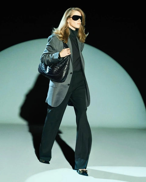 Демна отрекся от оверсайза, чтобы показать новую роскошь в Gucci