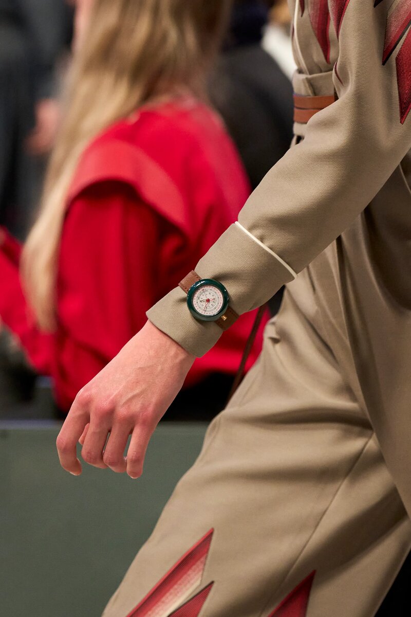 Как модно носить часы в 2026 году