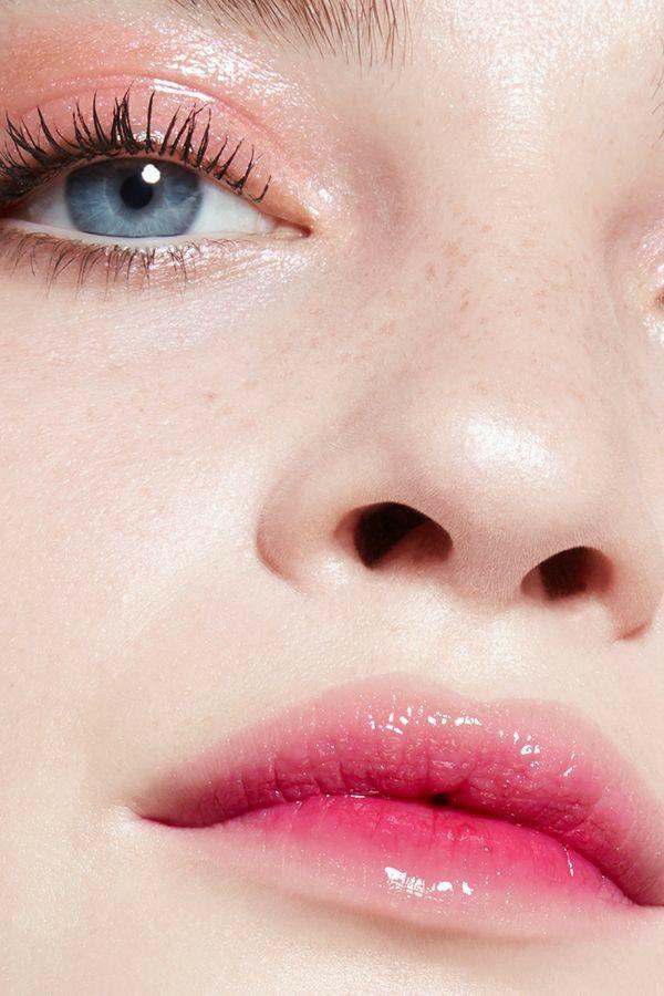 Эффект пудровых губ