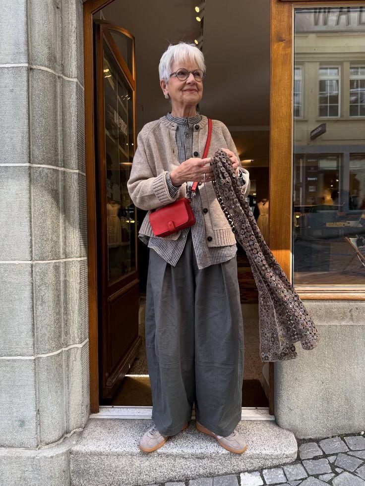 6 секретов стиля для женщин 50+, которые омолодят любую