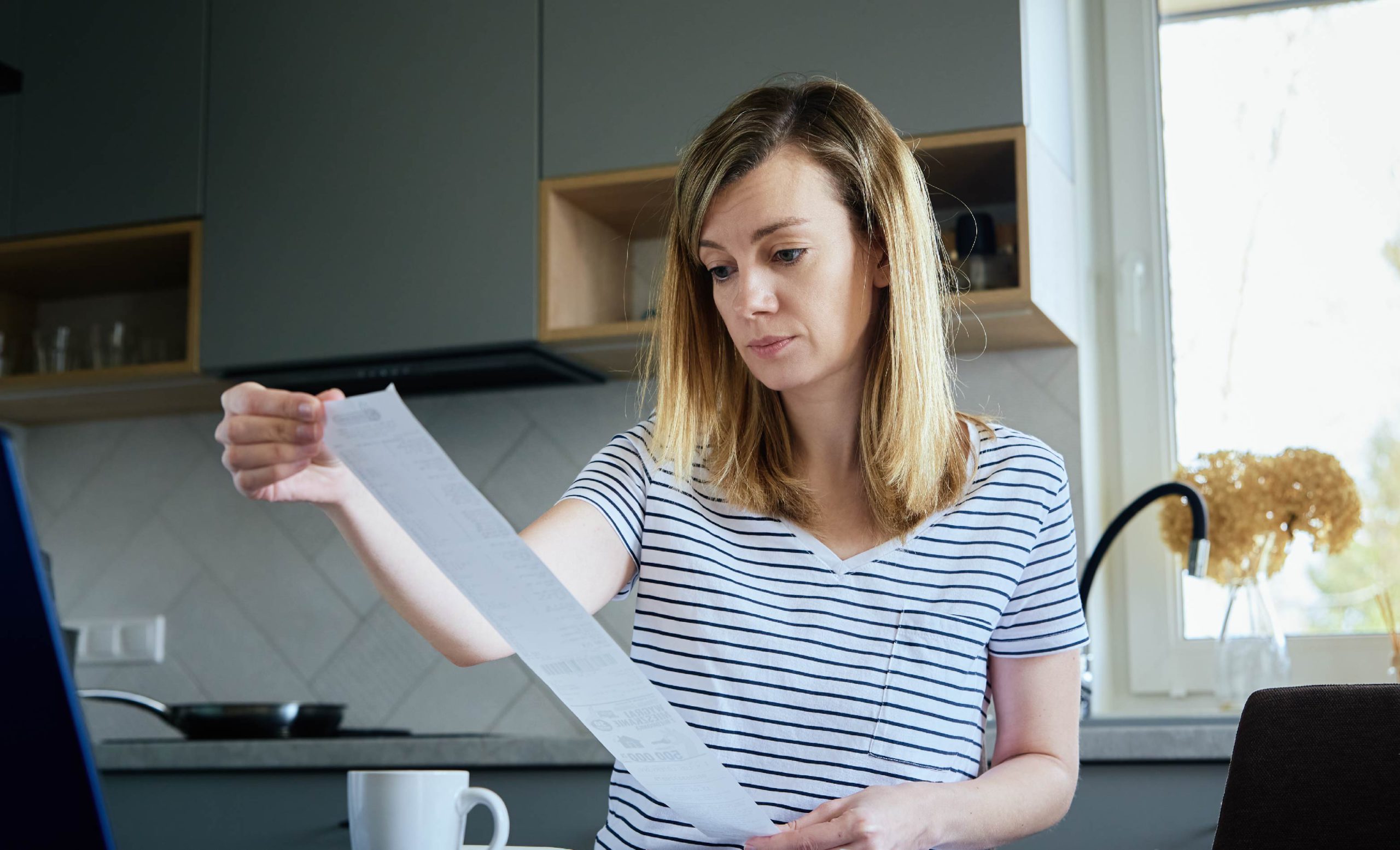 Какие 8 фраз притягивают бедность и одиночество