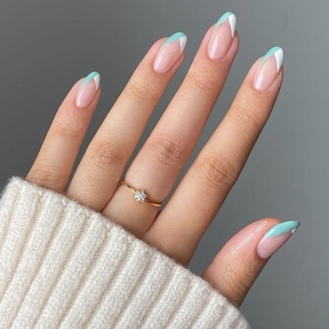 Маникюр на июль 2026