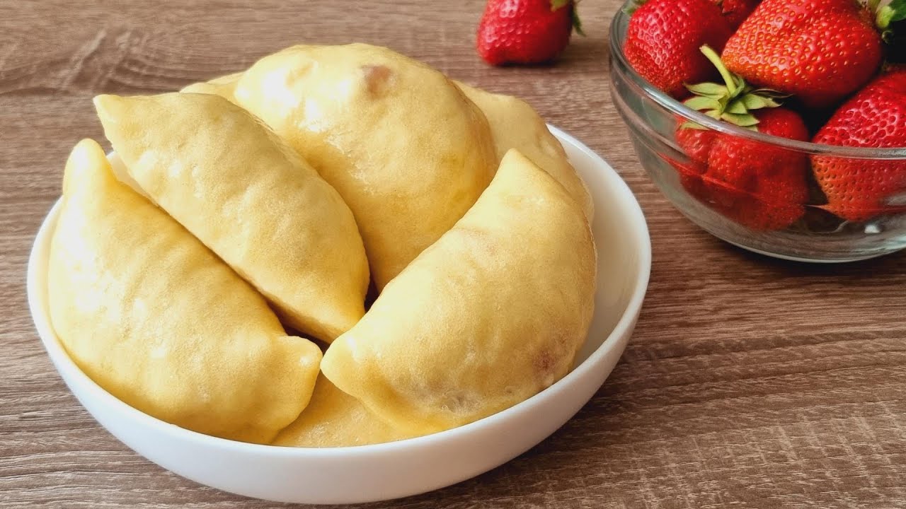 Вареники с клубникой