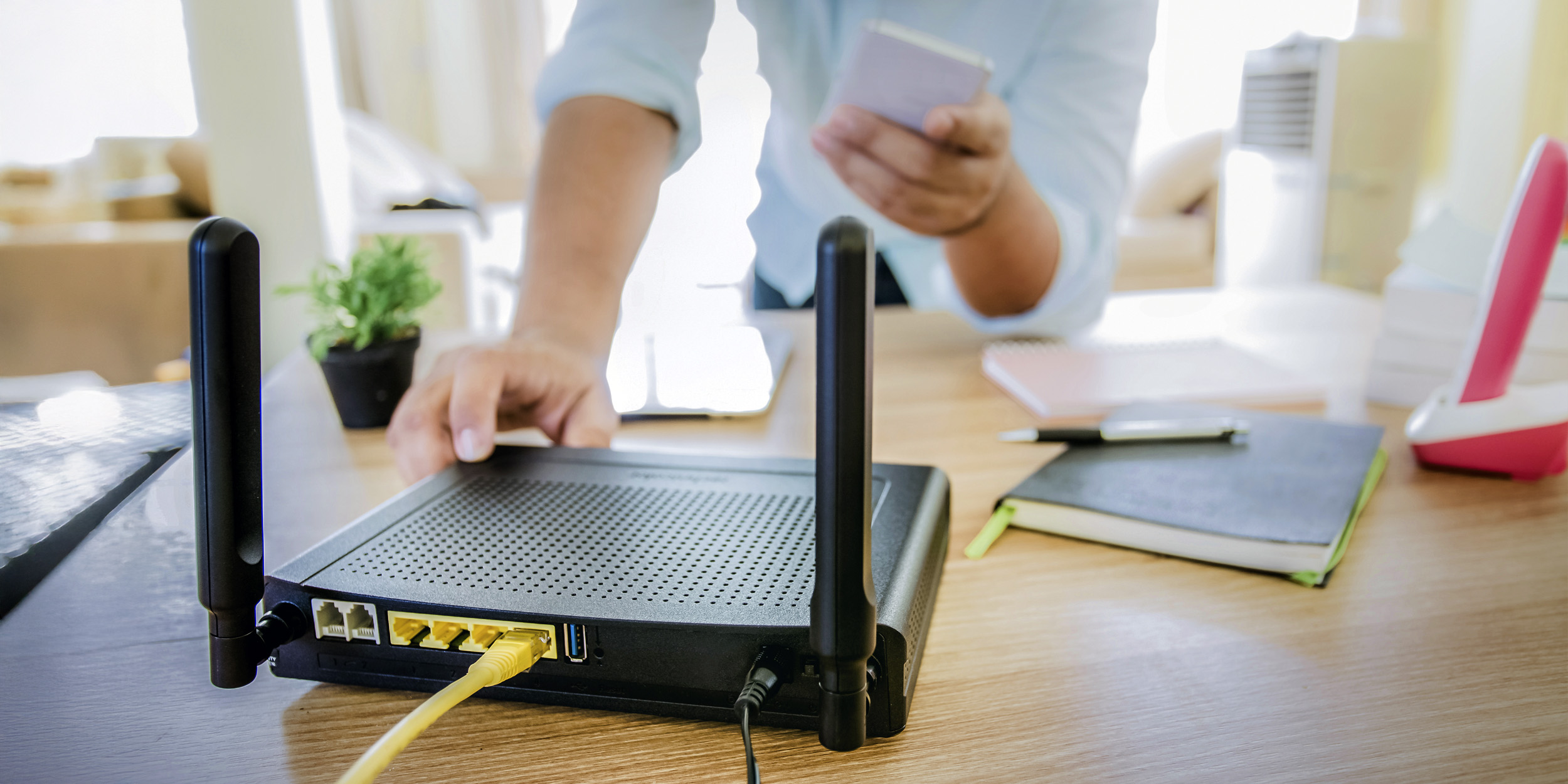 Девушка протестировала 20 способов улучшить работу Wi-Fi