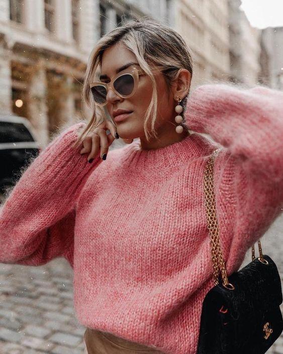 10 нескучных свитеров для осени